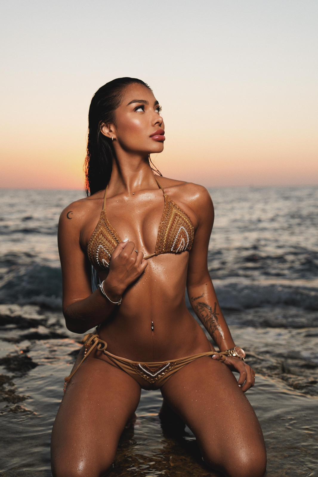 Escort - CATALEYA - Ibiza Tops